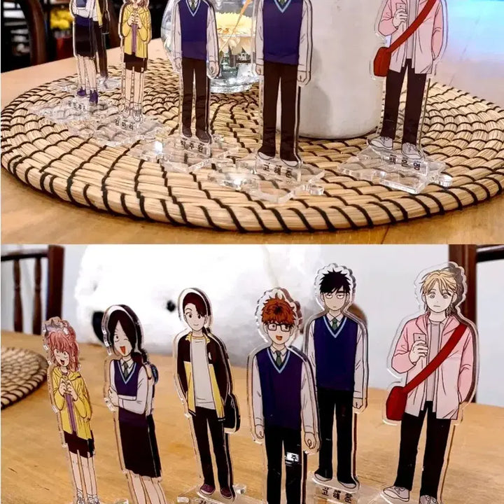 [BUNJANG] HouseTaker Acrylic Stand Set / 집이없어 아크릴 스탠드 6인+구기숙사 조립 모형 세트