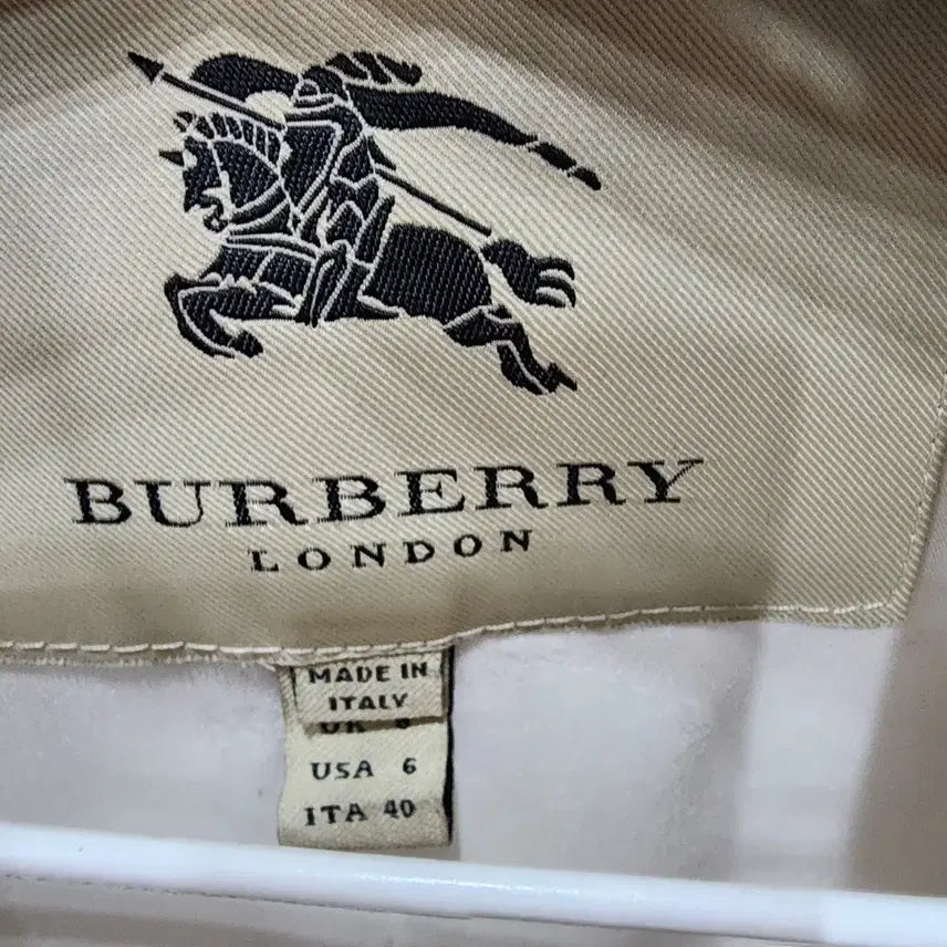 [BUNJANG] Burberry London White Women&