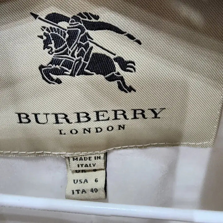 [BUNJANG] Burberry London White Women&