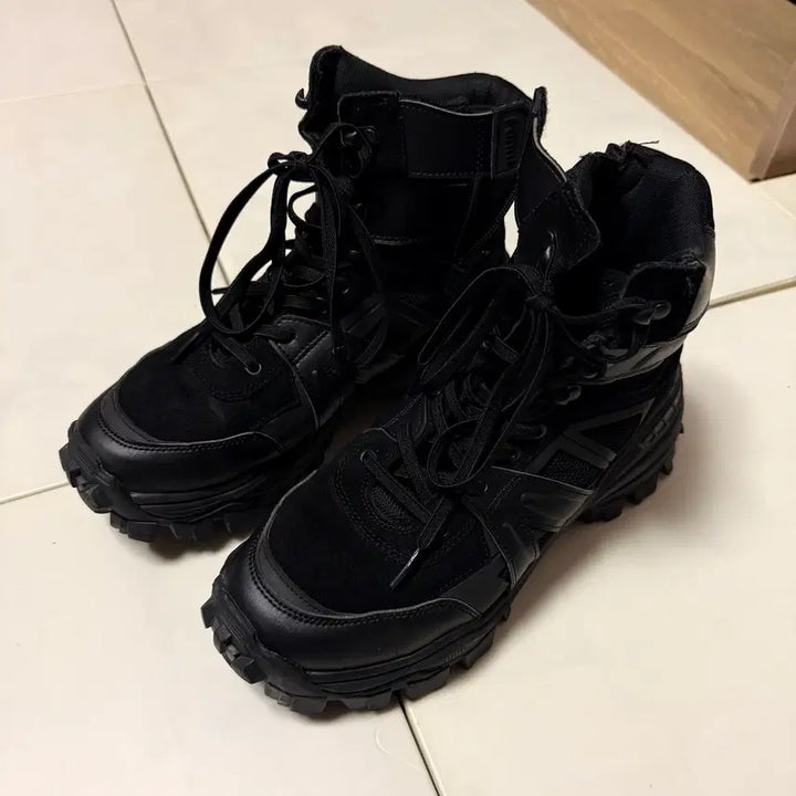 [BUNJANG] Junn J Collection High Top Black 41 / 준지(Junn J) 컬렉션 하이탑 블랙 41