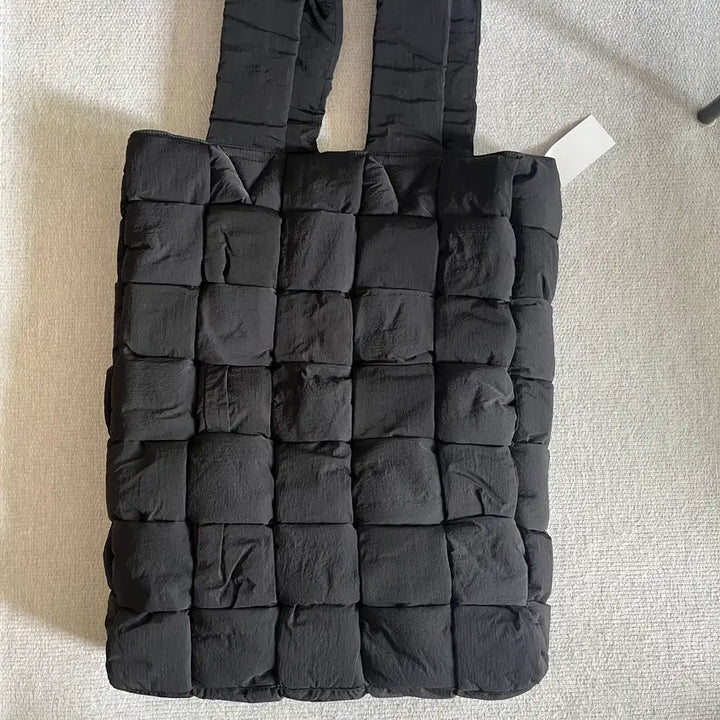 [BUNJANG] Bottega Veneta Padded Tote Bag Black / 보테가베네타 패딩 토트백 블랙 새싱품