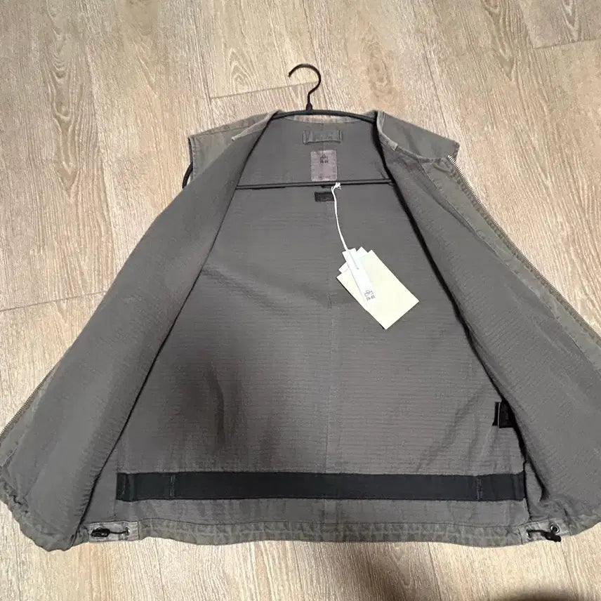 [BUNJANG] Polytelu Cotton Vest Sage Size 3 / 폴리테루 코튼 베스트 세이지 3 사이즈