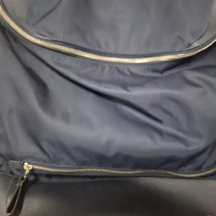 [BUNJANG] ZIOZIA Navy Backpack / 미사용 지오지아 백팩 초특가