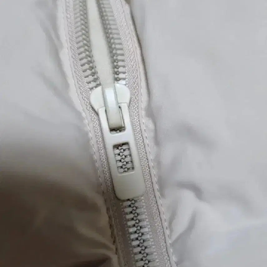 [BUNJANG] ZARA Vest Cream Beige M / 자라 패딩 조끼베스트