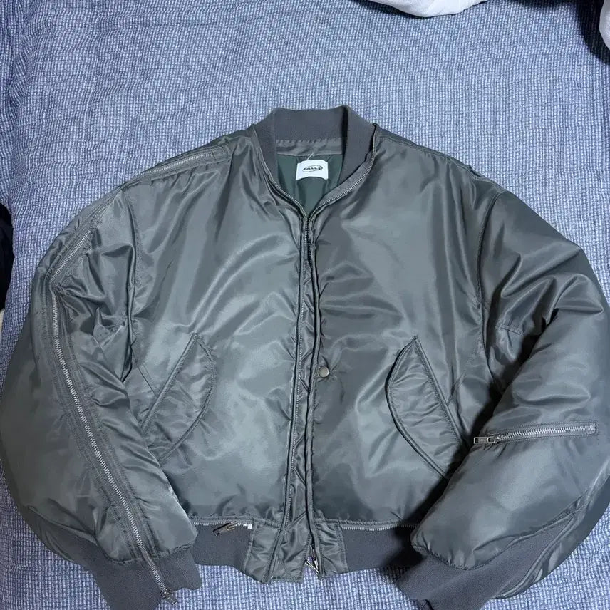 [BUNJANG] Grails MA-1 Bomber Jacket (Khaki) / 그레일즈 멀티지퍼 ma-1 봄버 자켓 카키색