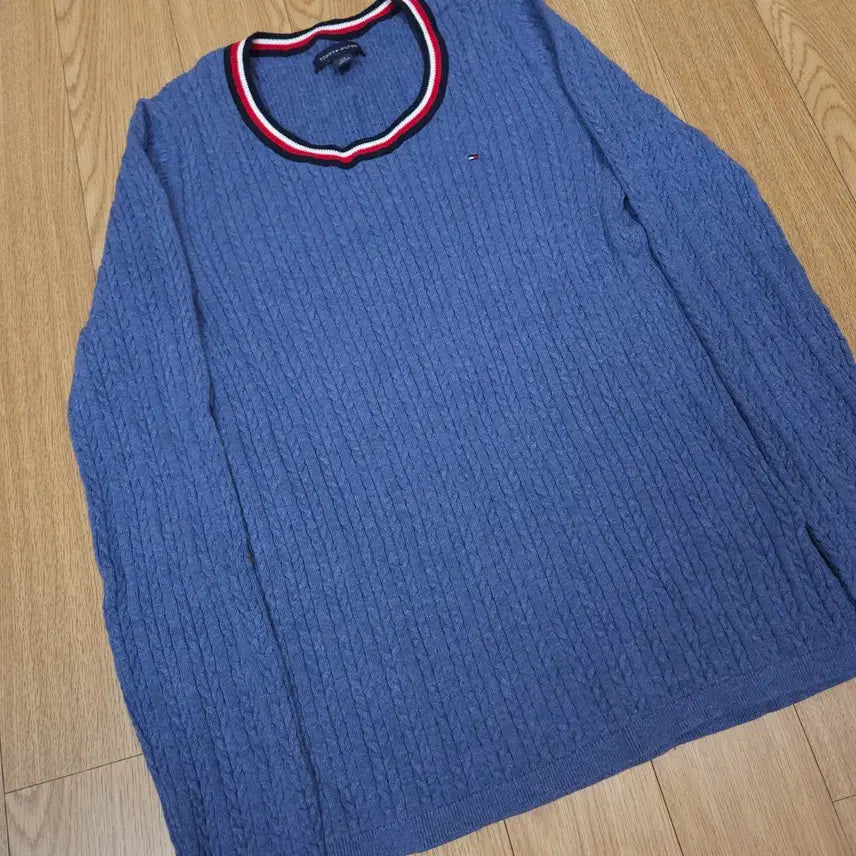 [BUNJANG] Tommy Hilfiger Women's Blue Cable Knit Sweater (S) / 타미힐피거 여성 블루 꽈배기 니트 긴팔 S