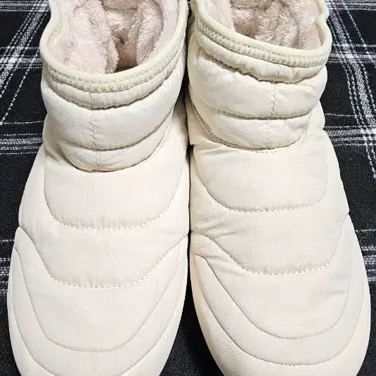 [BUNJANG] Black Yak Camper Boots 2 Fur-lined Boots / 블랙야크 캠퍼부츠2 내부에 퍼로 되어있는 부츠