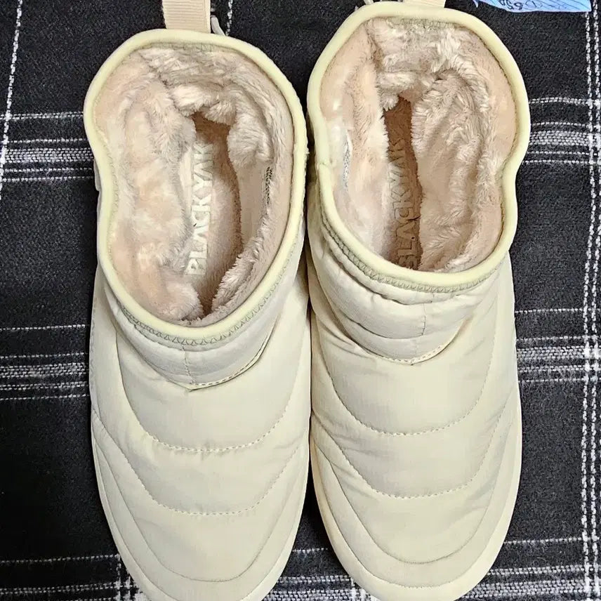 [BUNJANG] Black Yak Camper Boots 2 Fur-lined Boots / 블랙야크 캠퍼부츠2 내부에 퍼로 되어있는 부츠