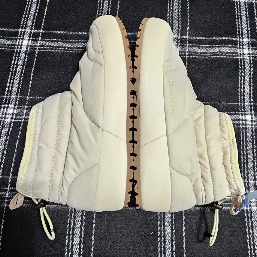 [BUNJANG] Black Yak Camper Boots 2 Fur-lined Boots / 블랙야크 캠퍼부츠2 내부에 퍼로 되어있는 부츠