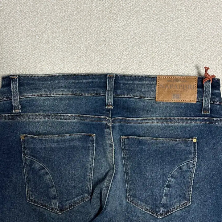 [BUNJANG] Napapijri Ringdal Studded Denim Pants / (택있음) 나파피리 링달 스터드 데님 팬츠