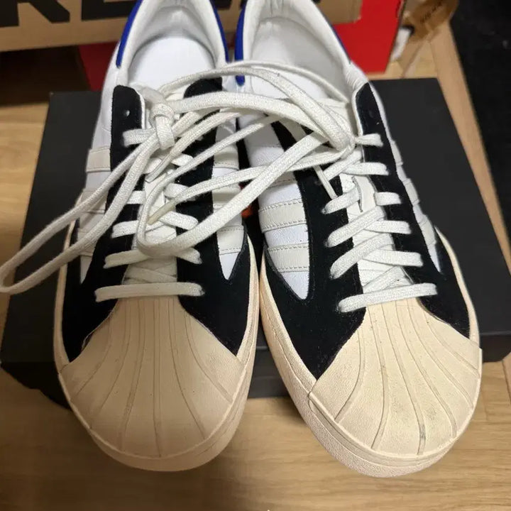 [BUNJANG] Y-3 YOHJI STAR White/Blue/Black Sneakers / Y-3 요지스타 흰파검 255사이즈