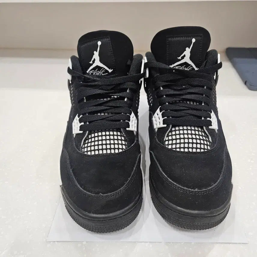 [BUNJANG] Jordan 4 White Thunder (Size 275) / 조던4  화이트썬더 275 사이즈 판매