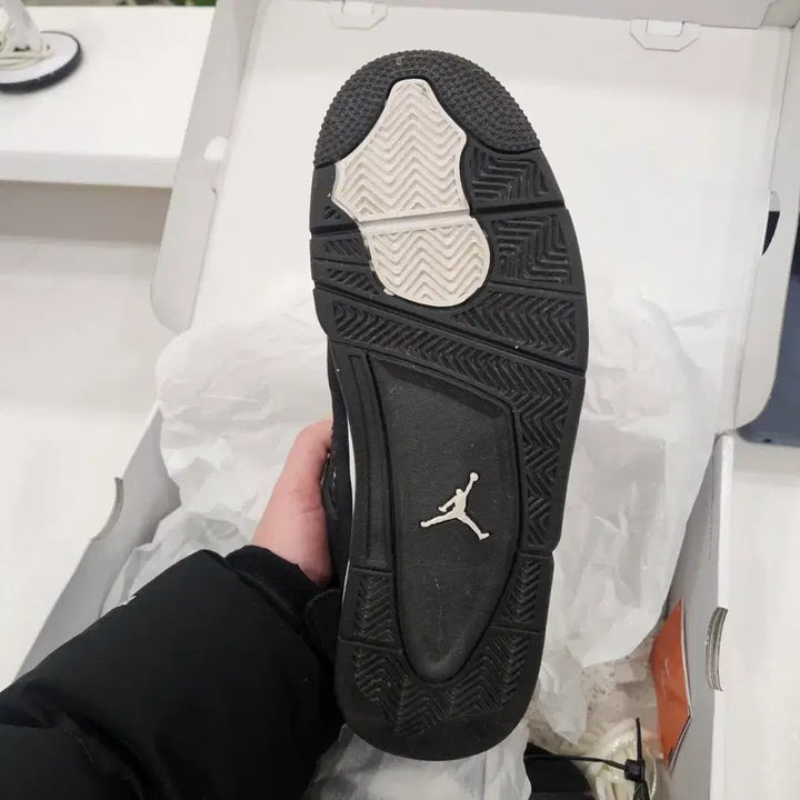 [BUNJANG] Jordan 4 White Thunder (Size 275) / 조던4  화이트썬더 275 사이즈 판매