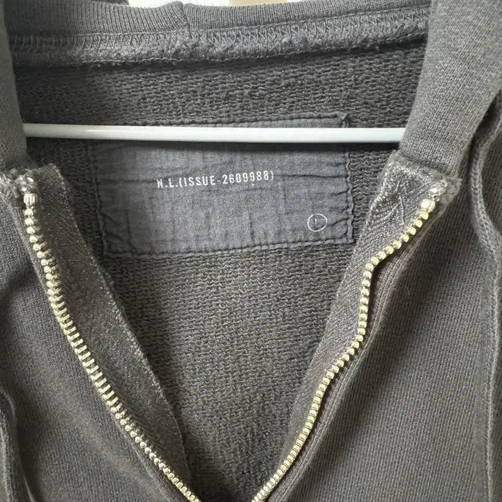 [BUNJANG] Niliryrotan Charcoal Hooded Zip-up / 닐리로탄 후드집업