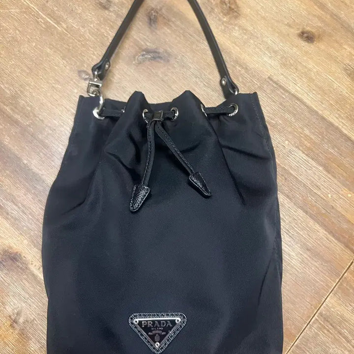 [BUNJANG] Prada Black Pouch Bag / 프라다 블랙 파우치백