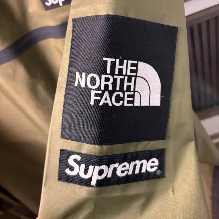 [BUNJANG] Supreme North Face Tape Shim L / 슈프림 노스페이스 테이프심 L
