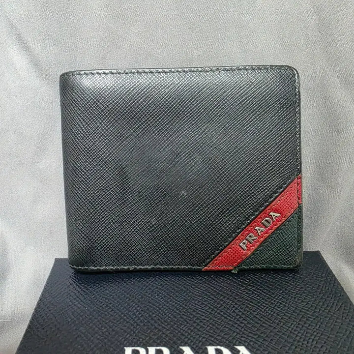 [SOLD OUT] 프라다 사피아노 투톤 반지갑 2mo513 2ego f0ve3