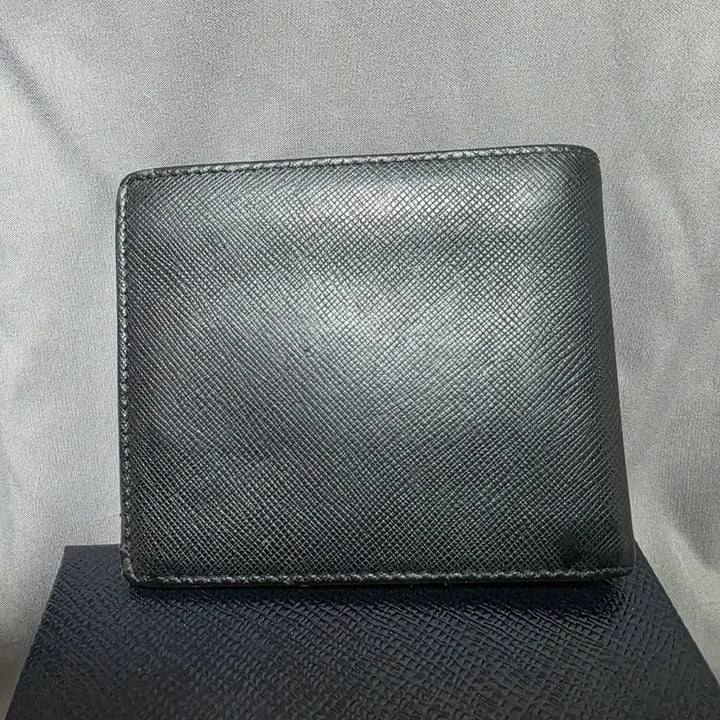 [SOLD OUT] 프라다 사피아노 투톤 반지갑 2mo513 2ego f0ve3