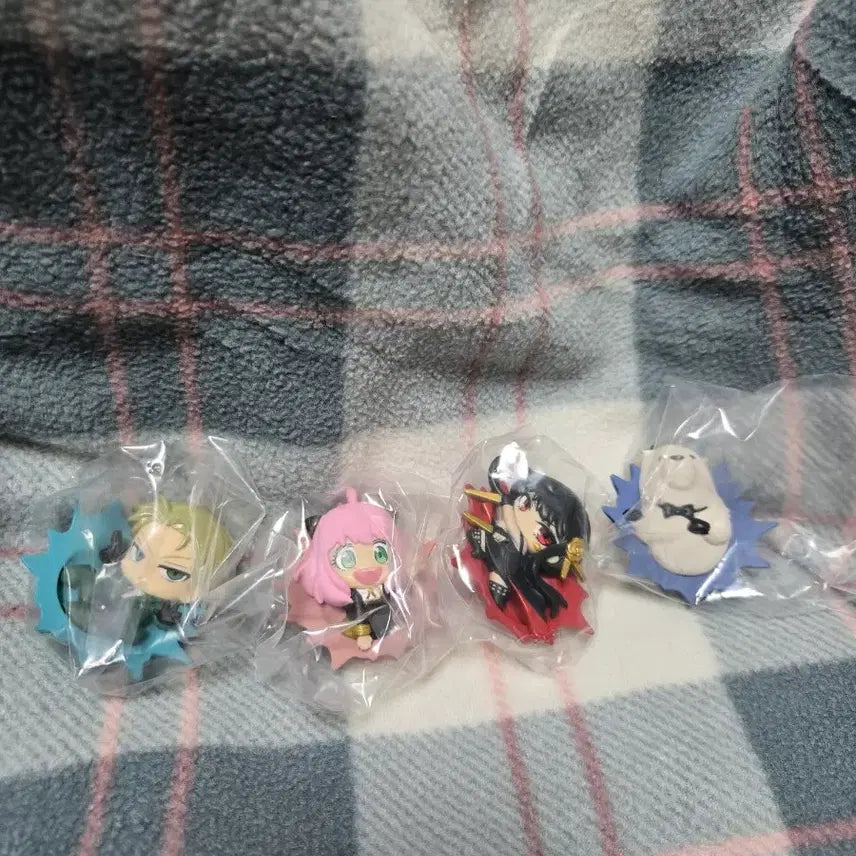 [BUNJANG] Spy x Family Relief Figure Magnet Set / 스파이 패밀리 릴리프 피규어 마그넷 4종세트