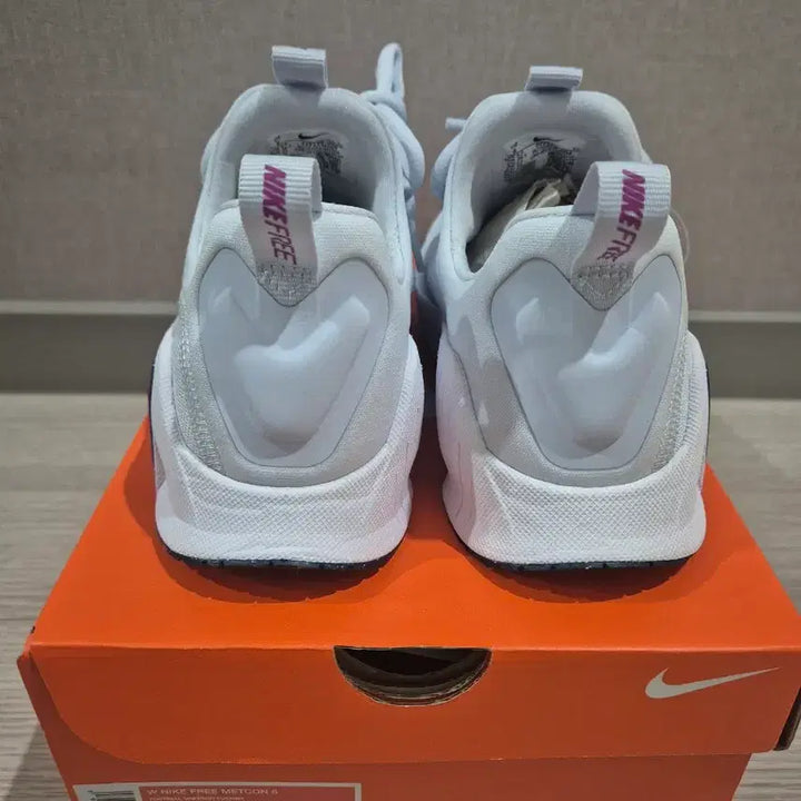 [BUNJANG] Nike Free Metcon 6 Women's Sneakers (230) / 나이키 여성 운동화 프리 메트콘 6 (230)