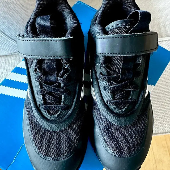 [BUNJANG] Adidas Kids Shoes / 아디다스 아동 신발