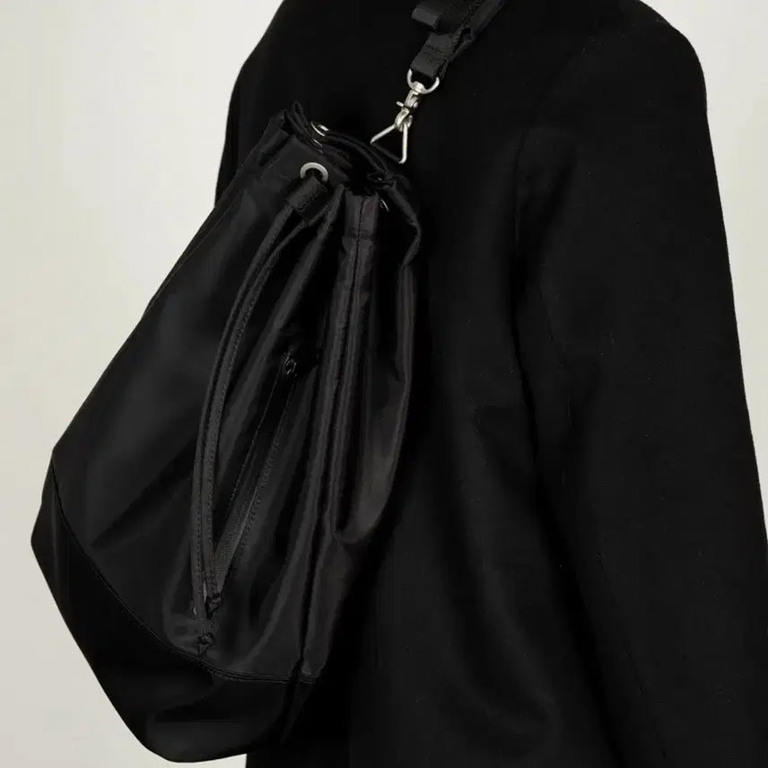[BUNJANG] HA Archives Waterloo Black Nylon Duffel Bag / 하 아카이브 2웨이 워털루 블랙 나일론 더플백