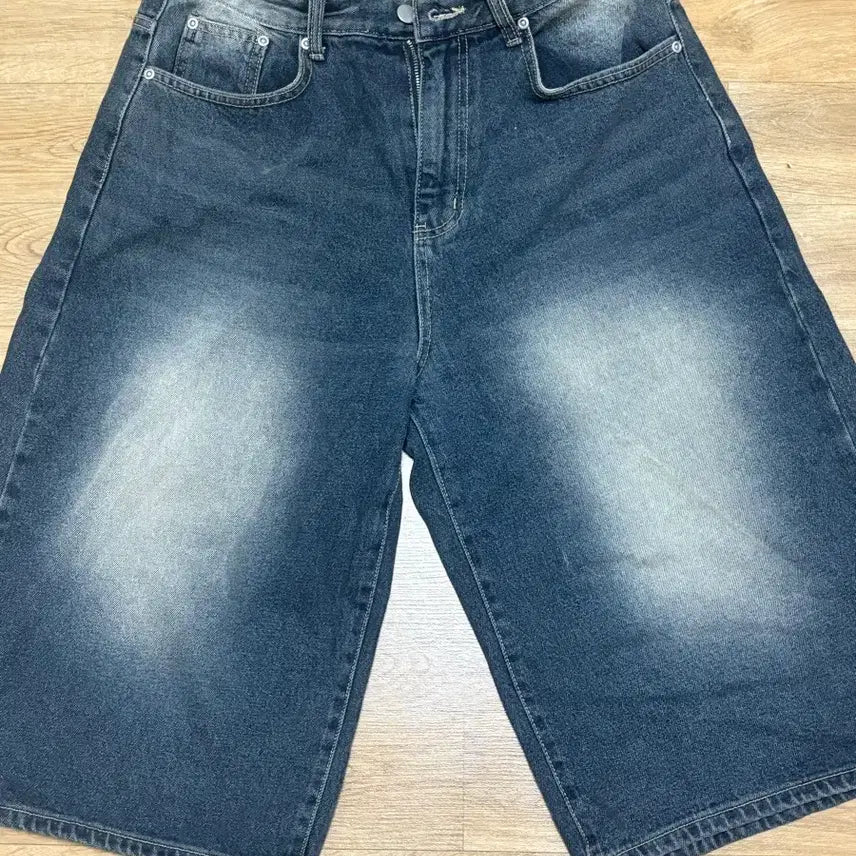 [BUNJANG] Washed Bermuda Denim Shorts / 중청 버뮤다 워싱 데님