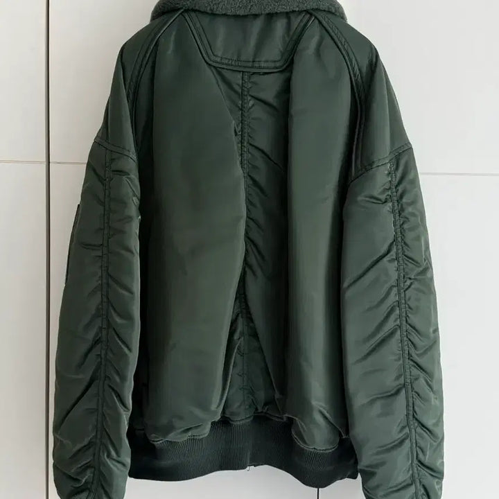 [BUNJANG] Juun.J MA-1 Padded Jacket with Fur Collar / junn.j 준지 퍼 카라 MA-1 패딩 자켓 48