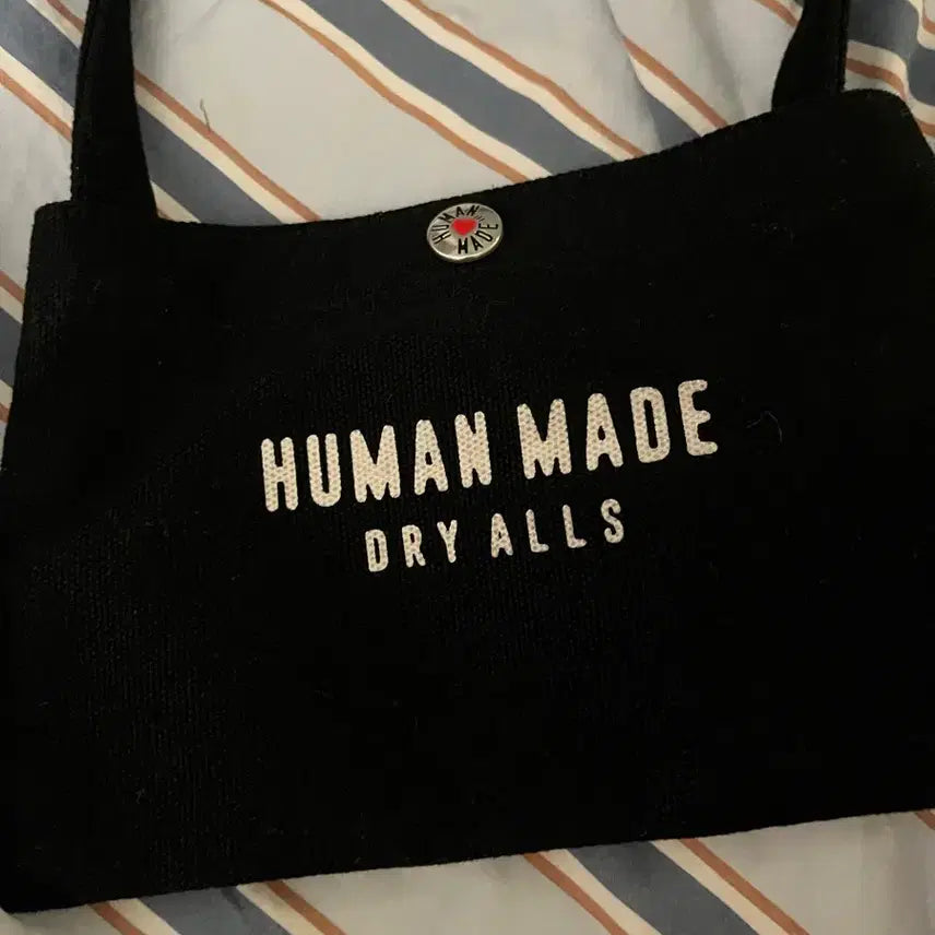 [BUNJANG] Human Made Mini Crossbody Bag / [택포] 휴먼메이드 미니 크로스백