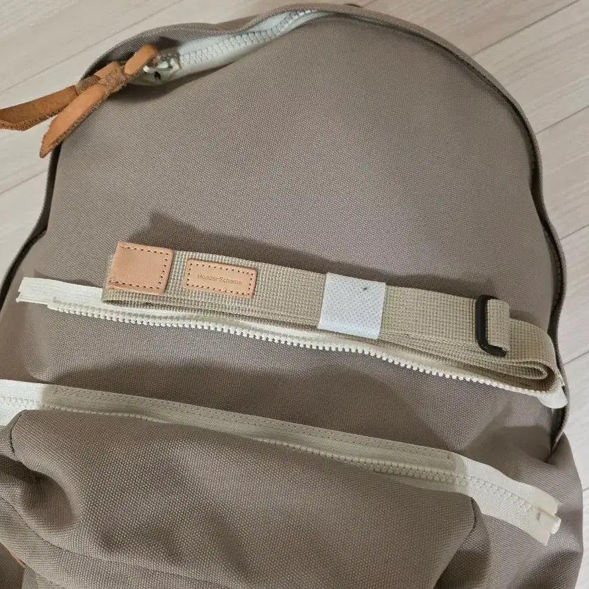 [BUNJANG] Hender Scheme Two-Way Backpack Beige Backpack / 핸더스킴 투웨이 백팩 베이지 헨더스킴 백팩