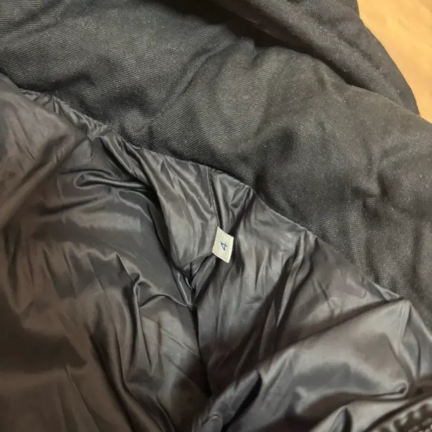 [BUNJANG] Moncler Montgenevre Padded Jacket / 몽클레어 몽제네브르 패딩