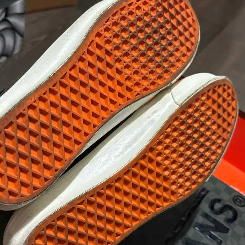 [BUNJANG] Vans x Porter Old Skool Collaboration Sneakers / 반스 요시다 포터 콜라보 그린 / 280