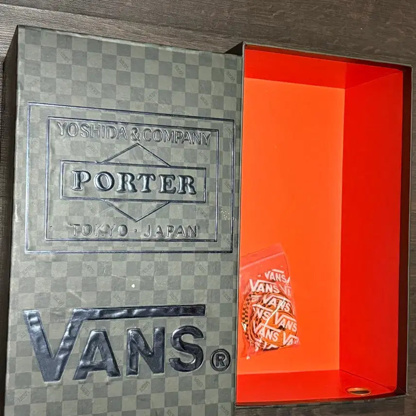 [BUNJANG] Vans x Porter Old Skool Collaboration Sneakers / 반스 요시다 포터 콜라보 그린 / 280