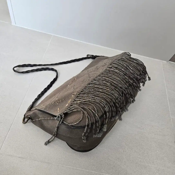 [BUNJANG] Maje Vintage Brown Tassel Shoulder Bag / 주말특가!!  마쥬 빈티지 브라운 태슬 넉넉한 숄더백