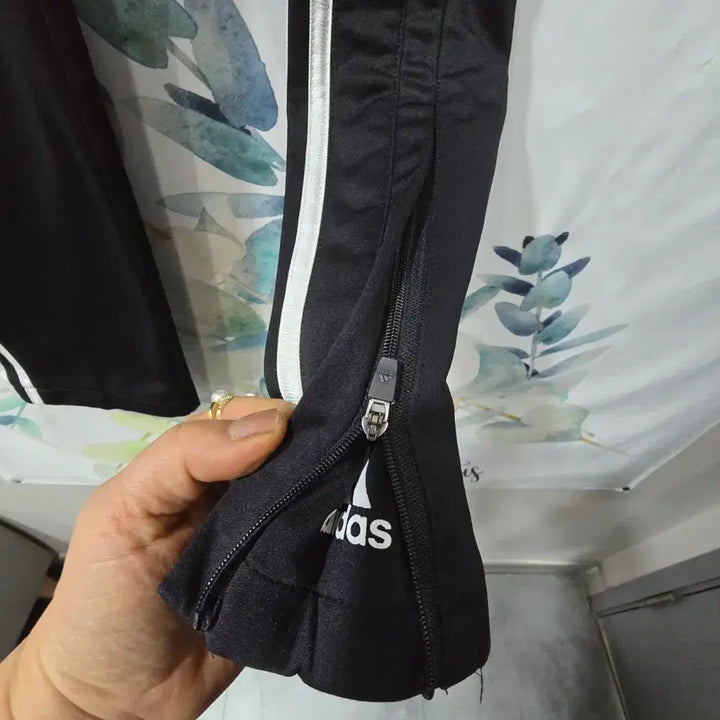 [BUNJANG] Adidas Training Pants (Black) - S / 아디다스 adidas 블랙 트레이닝 팬츠 S (밑단지퍼)