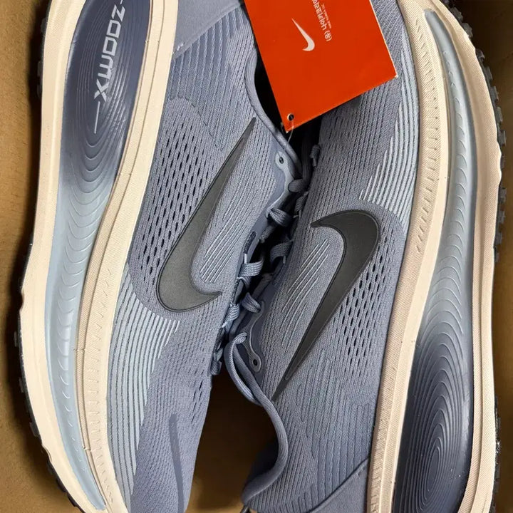 [BUNJANG] Nike Vomero 18 Wide Running Shoes / [255 275 280] 나이키 보메로18 와이드 런닝화