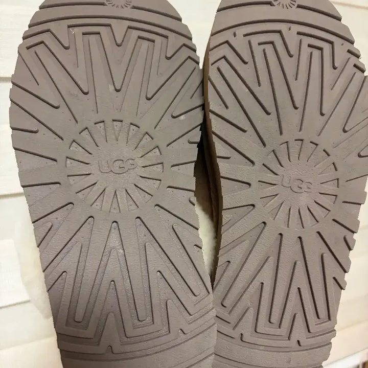 [BUNJANG] UGG 230mm Slipper / UGG 어그 슬리퍼 230mm