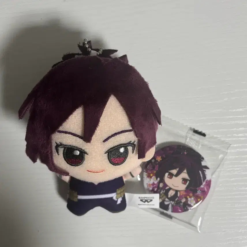 [BUNJANG] Jigokuraku Yuzuriha Chibi Nui &amp; Can Badge Bundle Set / 지옥락 유즈리하 치비누이 캔뱃지 일괄