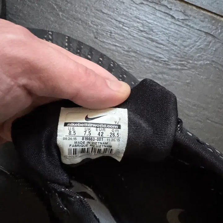 [BUNJANG] Nike Hyperlive Sneakers (Size 265-270) / NIKE 나이키 하이퍼라이브 운동화 265~270