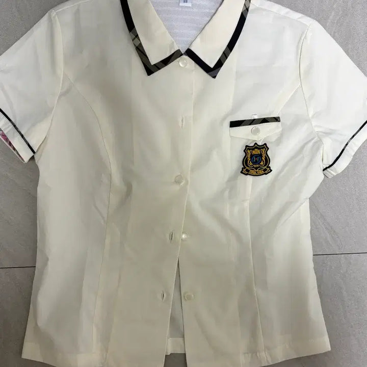 [BUNJANG] Blouse and Skirt Set / 여학생 블라우스 아이보리, 교복짧치