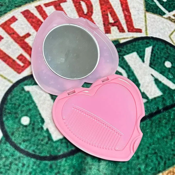 [BUNJANG] Mr. K True Mong Dog Vintage Mirror Comb Keyring / 고전문구 미스터케이 트루멍 강아지 빈티지 거울 빗 키링