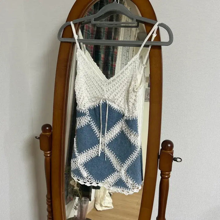 [BUNJANG] Vintage Denim Crochet Sleeveless Top / 빈티지 데님 크로셰 슬리브리스