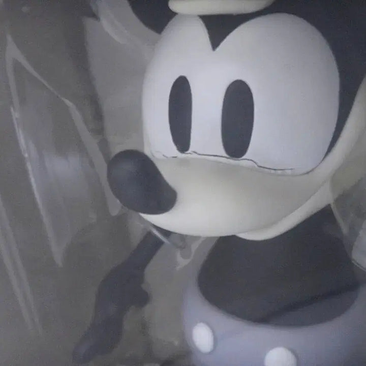 [BUNJANG] Disney Mickey Mouse Steamboat Willie Figure Ver. 2 / 디즈니 미키마우스 증기선 윌리 피규어 ver.2