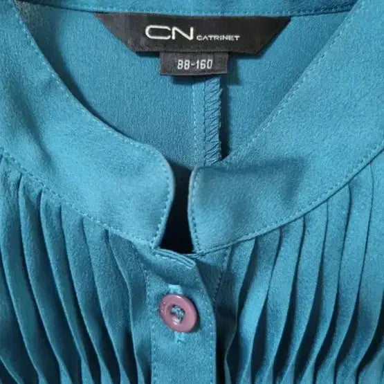 [BUNJANG] CN Emerald Pinstuck Blouse / CN 핀턱 블라우스 에메랄드
