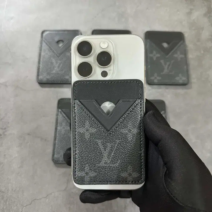 [BUNJANG] LV Leather MagSafe Card Holder / 리폼 맥세이프 정품 LV 가방으로  제작되었습니다