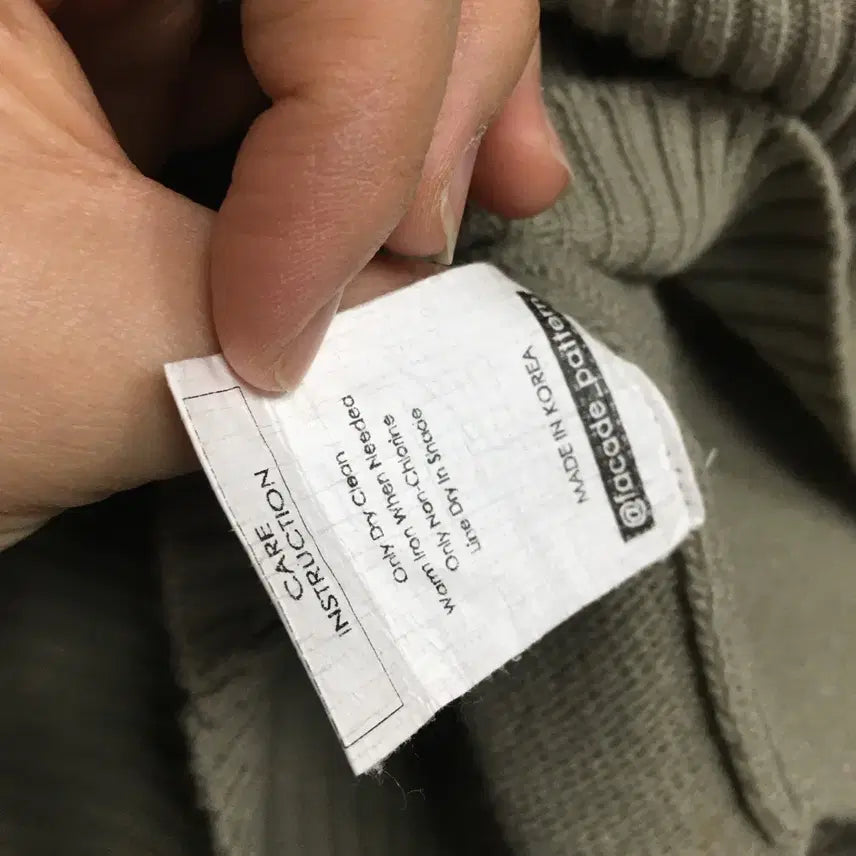 [BUNJANG] Facade Pattern Cashmere Wool Knit Sweater / 파사드패턴 캐시미어 울 니트