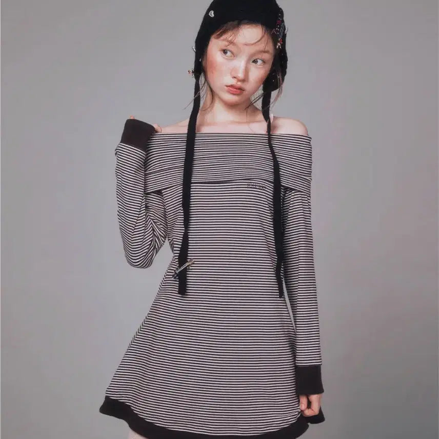 [BUNJANG] Yoo Hee STRIPE OFF-SHOULDER DRESS BROWN Mini Dress / 유희 STRIPE OFF-SHOULDER DRESS BROWN 미니원피스