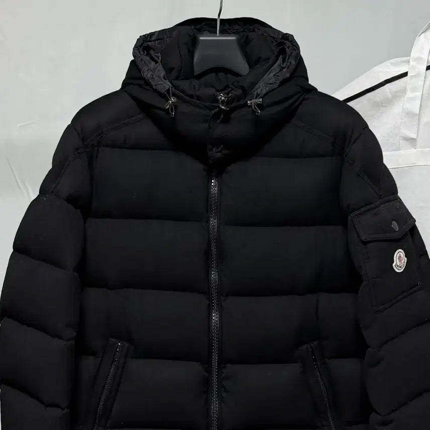 [BUNJANG] Moncler Mongenèvre Padded Jacket Black / [S+급/3] 몽클레어 몽제네브르 패딩 블랙 풀구성