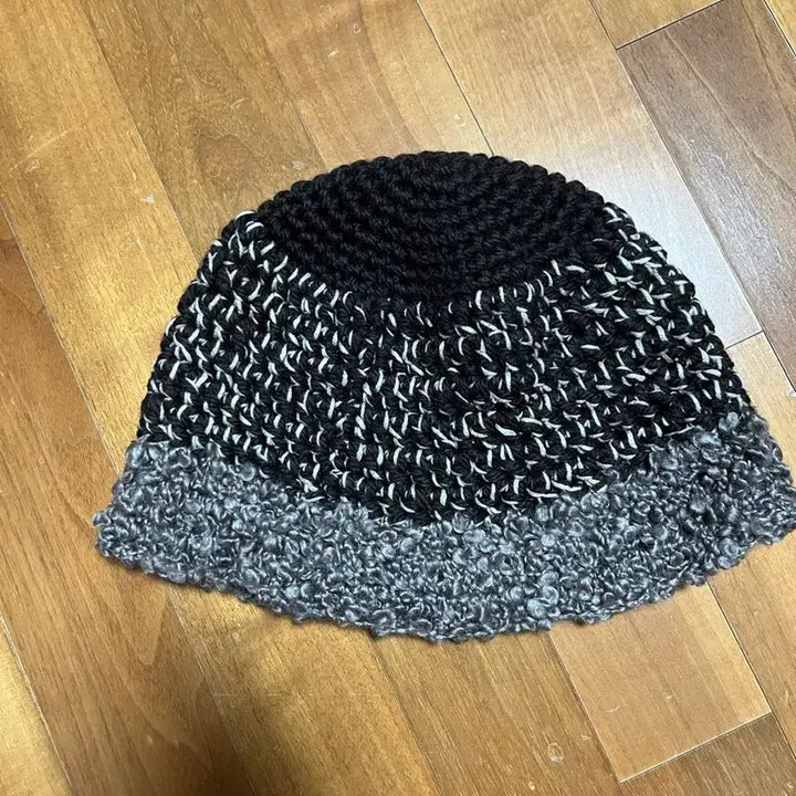 [BUNJANG] Nothing Everthing Knit Bucket Hat Brown / 낫띵에브리띵 니트 버킷 햇/브라운