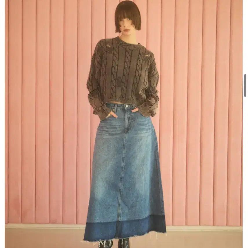 [BUNJANG] Cool Kitten Destroyed Cropped Knit Sweater Black / 쿨키튼 디스트로이드 크롭드 니트 스웨터 블랙